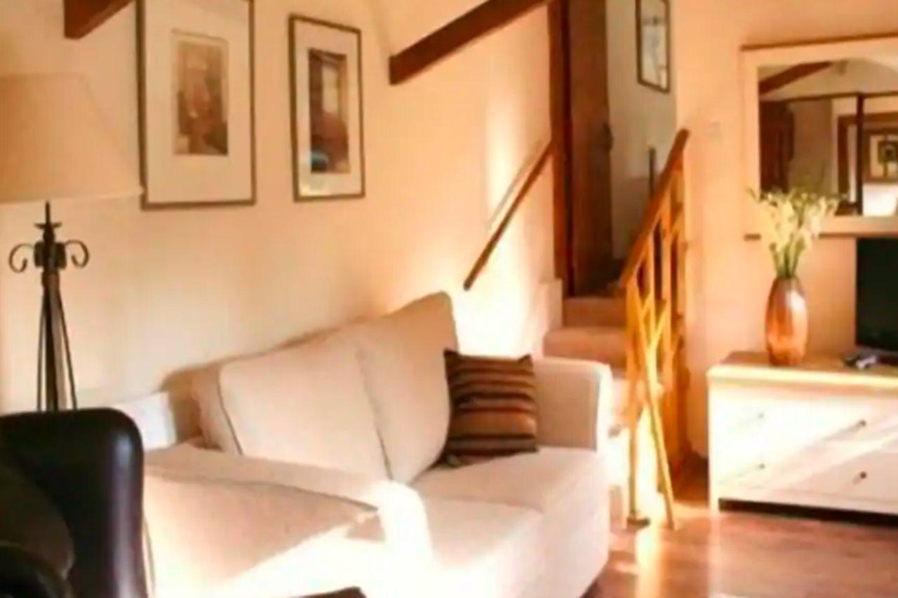 Tabsfield Bed & Breakfast Farningham Exterior photo