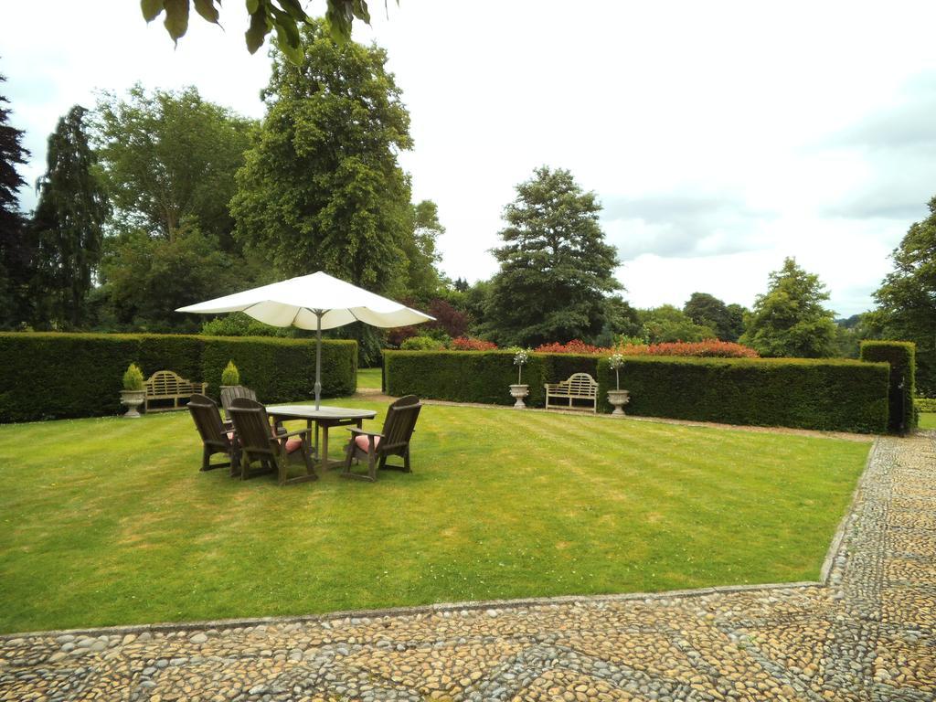 Tabsfield Bed & Breakfast Farningham Exterior photo